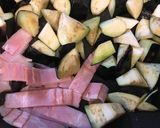 ベーコンなすのコチュジャンケチャップ炒め作り方1写真
