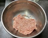 鷄ももひき肉ともやしの握り揚げ作り方1写真