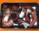 ワインにピッタリ！ギリシャ風タコの煮込み作り方1写真