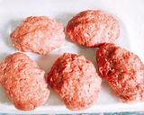 牛挽肉100% チーズインハンバーグ作り方5写真