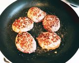 牛挽肉100% チーズインハンバーグ作り方8写真