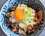 豚ニラピリ辛炒め丼作り方3写真
