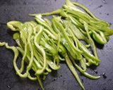 簡単！青椒肉絲☆肉みそリメイク作り方1写真