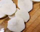 じゃが芋とトマトの重ね焼き~チーズ作り方1写真