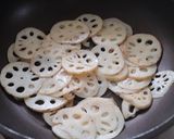 腸活！にんにく風味の塩麹レンコンきんぴら作り方2写真
