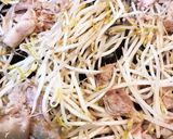 豚バラとモヤシのカレー風味炒め作り方2写真