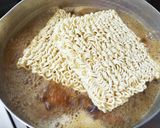 やみつきになる『濃い味』みそラーメン作り方5写真