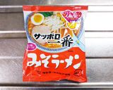やみつきになる『濃い味』みそラーメン作り方1写真