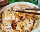 とろ～りチーズときのこの焼き醤油ラーメン作り方4写真