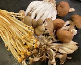 鶏とキノコの炒め物　柚子胡椒風味作り方3写真
