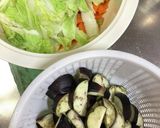 冷蔵庫にある野菜と鶏胸肉の中華炒め作り方3写真