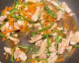 鶏もも肉とピーマンのおかか炒め作り方4写真