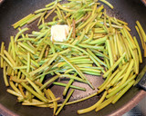 サツマイモの茎の麺つゆバター炒め作り方5写真