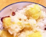 サツマイモご飯。丸ごと乗せて炊飯器^ ^作り方5写真