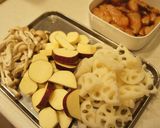 鶏むね肉で＊蓮根さつまいもの甘酢炒め作り方2写真