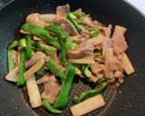 ピーマンと長芋の豚肉オイスター炒め作り方5写真