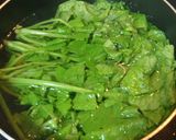 大根の間引き菜で…煎り胡麻わさびあえ作り方1写真