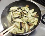 さば缶となすの炒め物作り方4写真