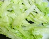 毎日の納豆●くるみ＆レタスのサラダ風作り方1写真
