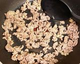 アボカドと豚ひき肉のチーズ焼き♪作り方3写真