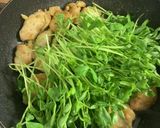 鶏むね肉と豆苗の甘酢炒め作り方6写真