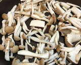 簡単！！秋の味覚♡きのこたっぷり牛肉炒め作り方3写真