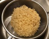 インスタントラーメンでかた焼きそば作り方2写真