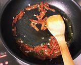 舞茸とサラミのトマトペンネアラビアータ風作り方2写真