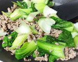 チンゲン菜とお豆腐の和風そぼろとろみ炒め作り方3写真