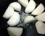 大根とキムチの煮物 (肉も入れて)作り方2写真