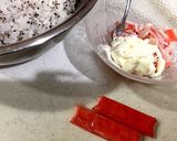 ゆかりとカニカマ のおにぎり作り方1写真