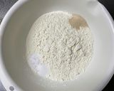 赤ちゃんが寝てる合間に！簡単手ごねパン★作り方1写真