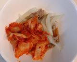 レンジで簡単3分！豚キムチ丼作り方2写真