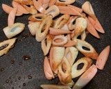 ちくわと魚肉ソーセージのきんぴら作り方4写真