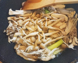 きのこと鶏肉の四川炒め 辣子鶏風作り方3写真