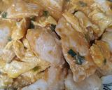 簡単に♪ふわふわ卵と胸肉のケチャップ炒め作り方4写真