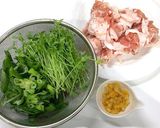 食欲そそる♬豆苗と豚コマの塩レモン炒め★作り方1写真