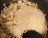 トマト缶でシーフードミックスパエリア作り方2写真