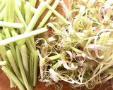 旬の味！簡単！厚揚げとさつま芋の茎の煮物作り方3写真