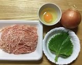 玉ねぎザクザク紫蘇つくね作り方1写真