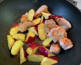 鶏もも肉とさつまいもの甘辛煮作り方5写真