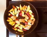 サツマイモと鶏肉のオレンジジュース炒め作り方3写真