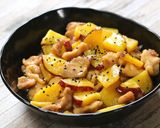 レンジで簡単さつまいもと鶏肉の甘辛バター作り方1写真