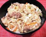 野菜たっぷり！柳川風卵とじ牛丼作り方6写真
