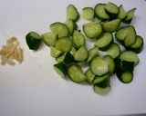 冷やして美味しい☆きゅうり炒め作り方1写真