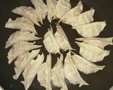 ジューシーな餃子作り方4写真