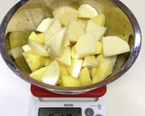 じゃがいも、ソーセージ、卵の炒め物作り方1写真
