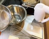 材料4つできめ細やか☆共立てロール生地作り方4写真