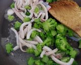 ★イカとブロッコリーのペッパー炒め★作り方4写真
