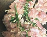 簡単にレストランの味に♡鶏腿肉の香草焼き作り方6写真